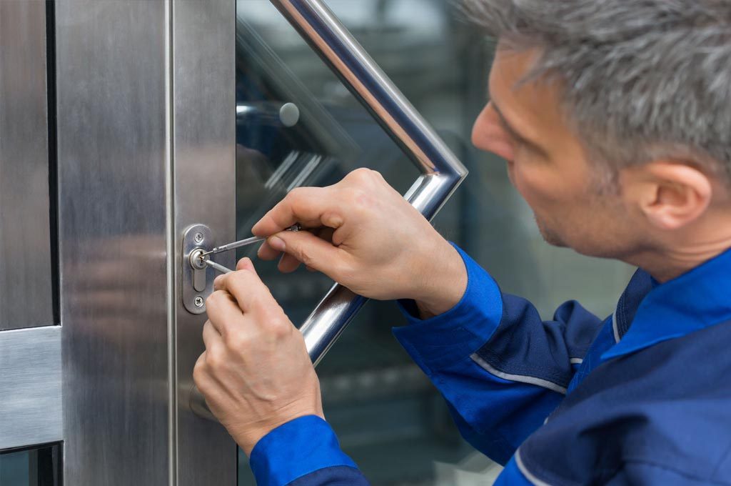 Fabbro e porte blindate Nova milanese