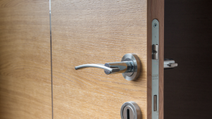 Apertura porte blindate domenica Roma